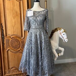 NWT Mac Duggal [2] 20252 Embellished A-Line Cocktail Dress Silver Gray Sequin
